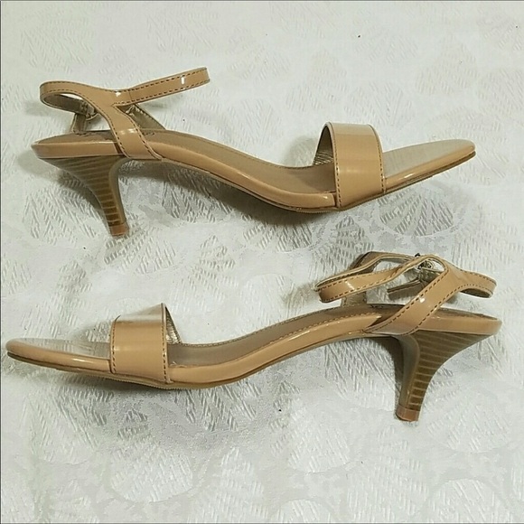 UNLISTED Nude Shoes Size 8.5 - Picture 3 of 6